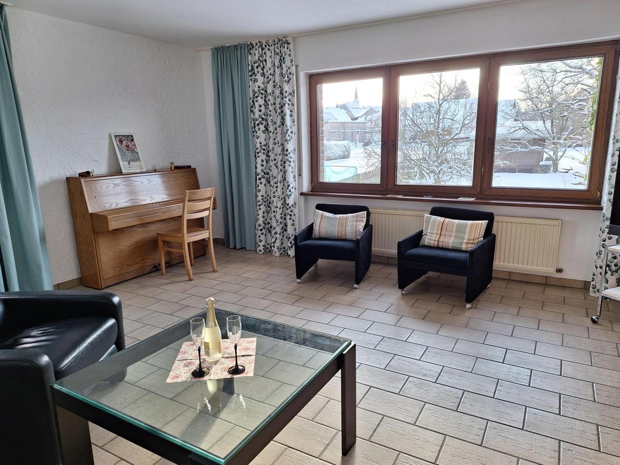 Ferienwohnungen Burgstrasse 8 Blankenheim  Esterno foto